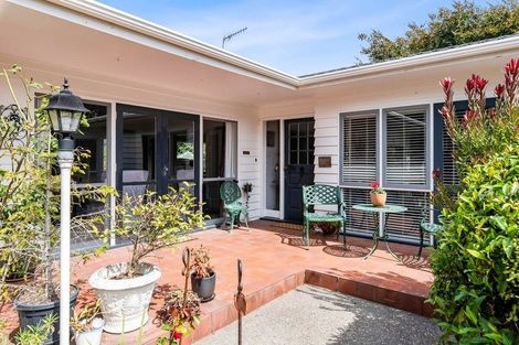 Photo of property in 10 Rata Street, Waikanae, 5036