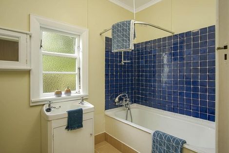 Photo of property in 72 Locking Street, Nelson South, Nelson, 7010