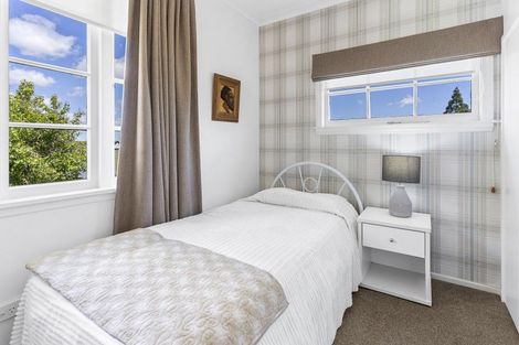 Photo of property in 2a Kauri Grove, Lansdowne, Masterton, 5810