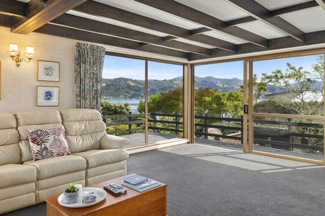 Photo of property in 16 Bayne Terrace, Macandrew Bay, Dunedin, 9014