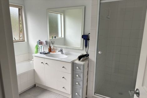 Photo of property in 15 Stanford Street, Albany, Auckland, 0632