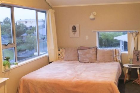 Photo of property in 4 Aotea Crescent, Gore, 9710