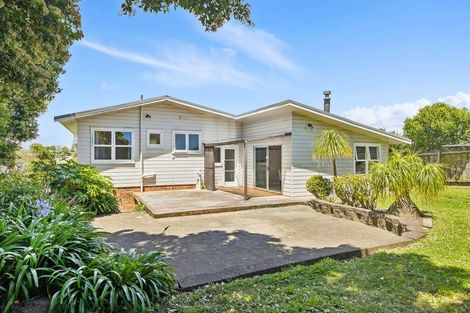 Photo of property in 61 Beechdale Crescent, Pakuranga Heights, Auckland, 2010