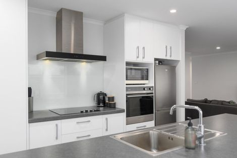 Photo of property in 117 Penetaka Heights, Pyes Pa, Tauranga, 3112