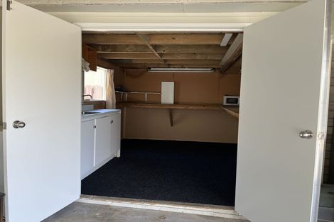 Photo of property in 9 William Souter Street, Forrest Hill, Auckland, 0620