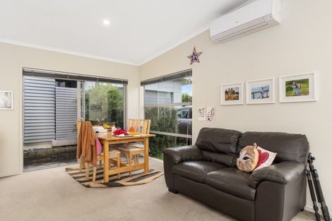 Photo of property in 5 Tory Way, Omokoroa, 3114