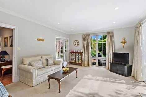 Photo of property in 12 Makora Street, Fendalton, Christchurch, 8041