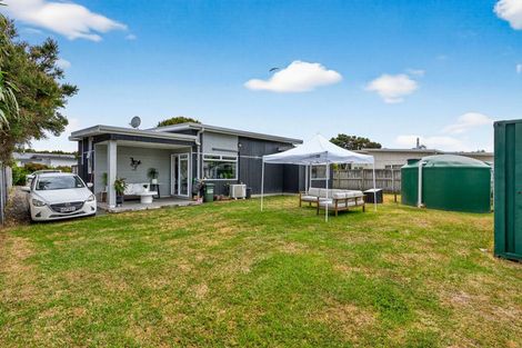 Photo of property in 48 Seabreeze Road, Mangawhai Heads, Mangawhai, 0505