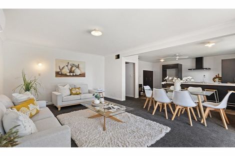 Photo of property in 1/100 Prestons Road, Redwood, Christchurch, 8051