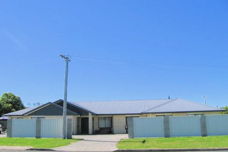 Photo of property in 11 Charles Street, Riverdale, Gisborne, 4010