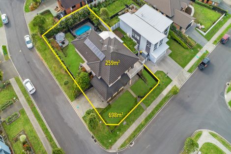 Photo of property in 2 Ellivani Rise, Pukekohe, 2120
