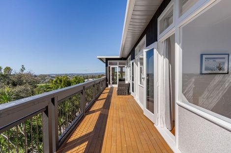 Photo of property in 12 Felton Mathew Avenue, St Johns, Auckland, 1072