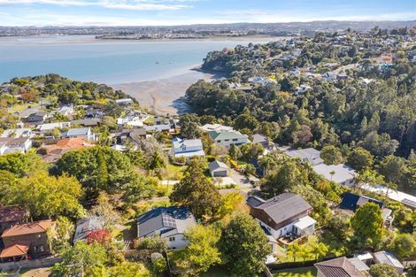 Photo of property in 73a Island Bay Road, Beach Haven, Auckland, 0626