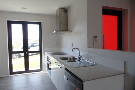 Photo of property in 15/10 Silver Moon Road, Albany Heights, Auckland, 0632