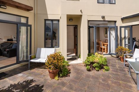 Photo of property in 36 Vinograd Drive, Te Atatu Peninsula, Auckland, 0610