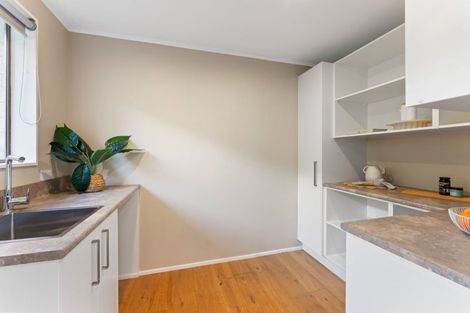 Photo of property in 137 Winara Avenue, Waikanae, 5036