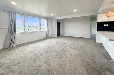 Photo of property in 10 Charles Street, Feilding, 4702