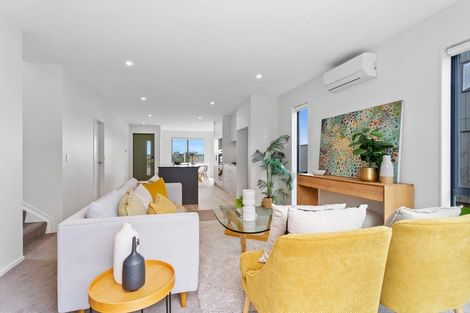 Photo of property in 5 Parkmore Drive, Rosehill, Papakura, 2113