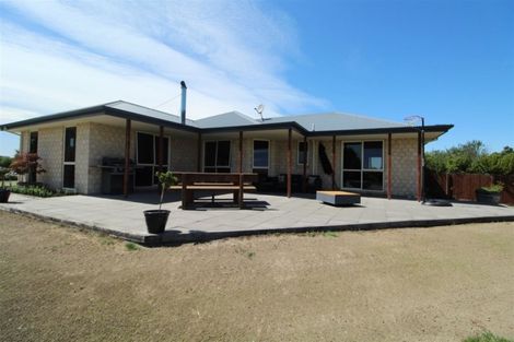 Photo of property in 609 Arowhenua Road, Kerrytown, Timaru, 7975