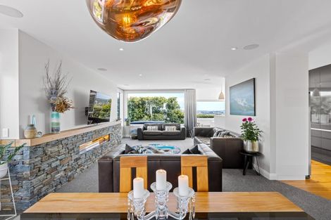 Photo of property in 21a Castor Bay Road, Castor Bay, Auckland, 0620