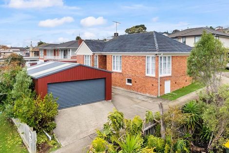 Photo of property in 7 Griffen Park Road, Mount Roskill, Auckland, 1041