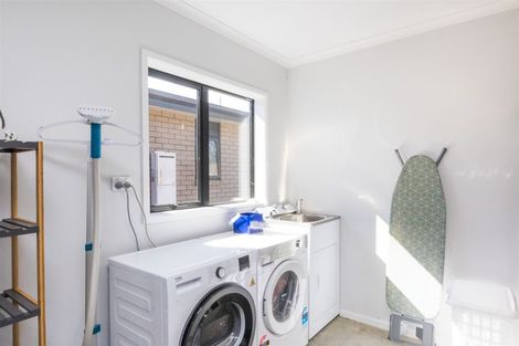 Photo of property in 5 Poplar Grove, Feilding, 4702