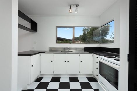 Photo of property in 13b Pokapu Place, Bethlehem, Tauranga, 3110