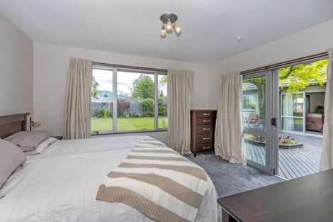 Photo of property in 5 Nyoli Street, Northcote, Christchurch, 8052