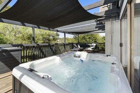 Photo of property in 154 Stapleford Crescent, Browns Bay, Auckland, 0630