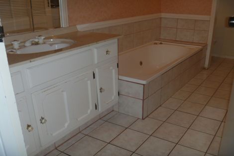 Photo of property in 23 Old Bridge Road, Bridge Hill, Alexandra, 9320