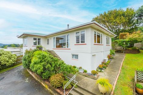 Photo of property in 367 Main Road, Tawa, Wellington, 5028