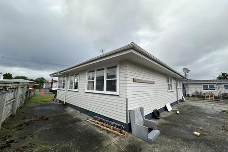 Photo of property in 27 Freyberg Street, Levin, 5510