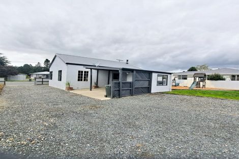 Photo of property in 7 Manse Street, Clinton, 9534