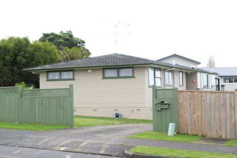 Photo of property in 8 Advene Road, Cockle Bay, Auckland, 2014