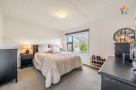 Photo of property in 4 Roberts Street, Wainuiomata, Lower Hutt, 5014