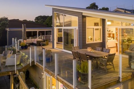 Photo of property in 32 Tainui Street, Raumati Beach, Paraparaumu, 5032