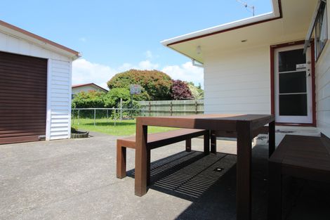 Photo of property in 15 Chaucer Place, Owhata, Rotorua, 3010