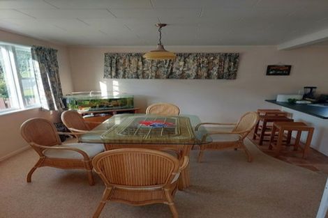 Photo of property in 11 Zande Terrace, Tawa, Wellington, 5028