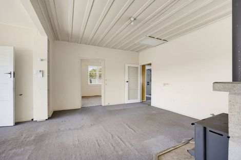 Photo of property in 24 Linklater Avenue, Foxton Beach, Foxton, 4815