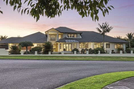 Photo of property in 14a Veale Road, Frankleigh Park, New Plymouth, 4310