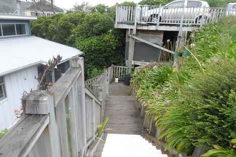 Photo of property in 59 Chartwell Drive, Crofton Downs, Wellington, 6035