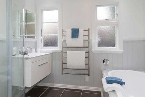 Photo of property in 104 Forfar Street, St Albans, Christchurch, 8014