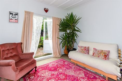 Photo of property in 24 Cunningham Terrace, Lyttelton, 8082