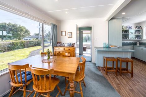 Photo of property in 73 Kempton Street, Greytown, 5712