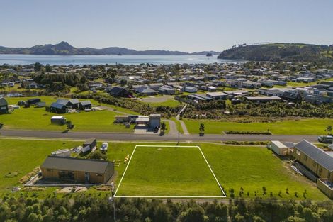 Photo of property in 13 Oliver Leighs Drive, Cooks Beach, 3591