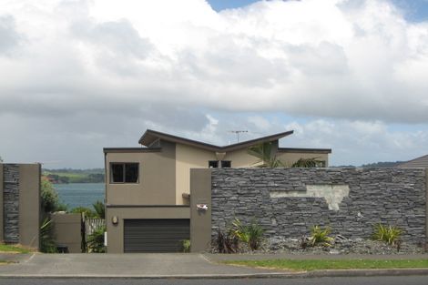 Photo of property in 803 Whangaparaoa Road, Manly, Whangaparaoa, 0930