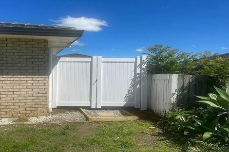 Photo of property in 3 Greenberry Drive, Ranui, Auckland, 0612