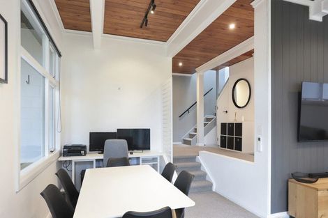 Photo of property in 47 Tainui Road, Titirangi, Auckland, 0604