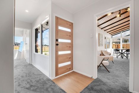 Photo of property in 152 Sandwich Road, St Andrews, Hamilton, 3200