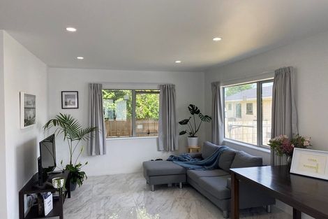 Photo of property in 104-104b Buckland Road, Mangere East, Auckland, 2024